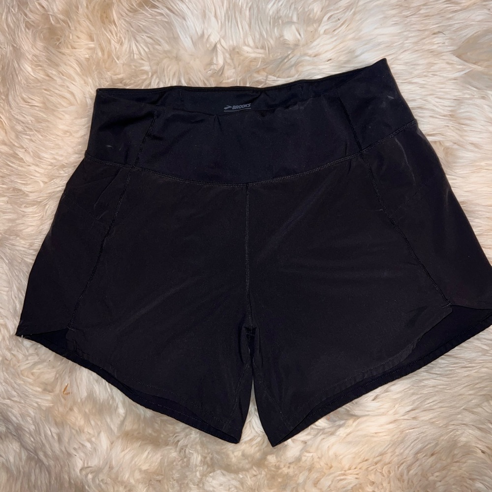 Women Black workout shorts size m -brand Brooke’s